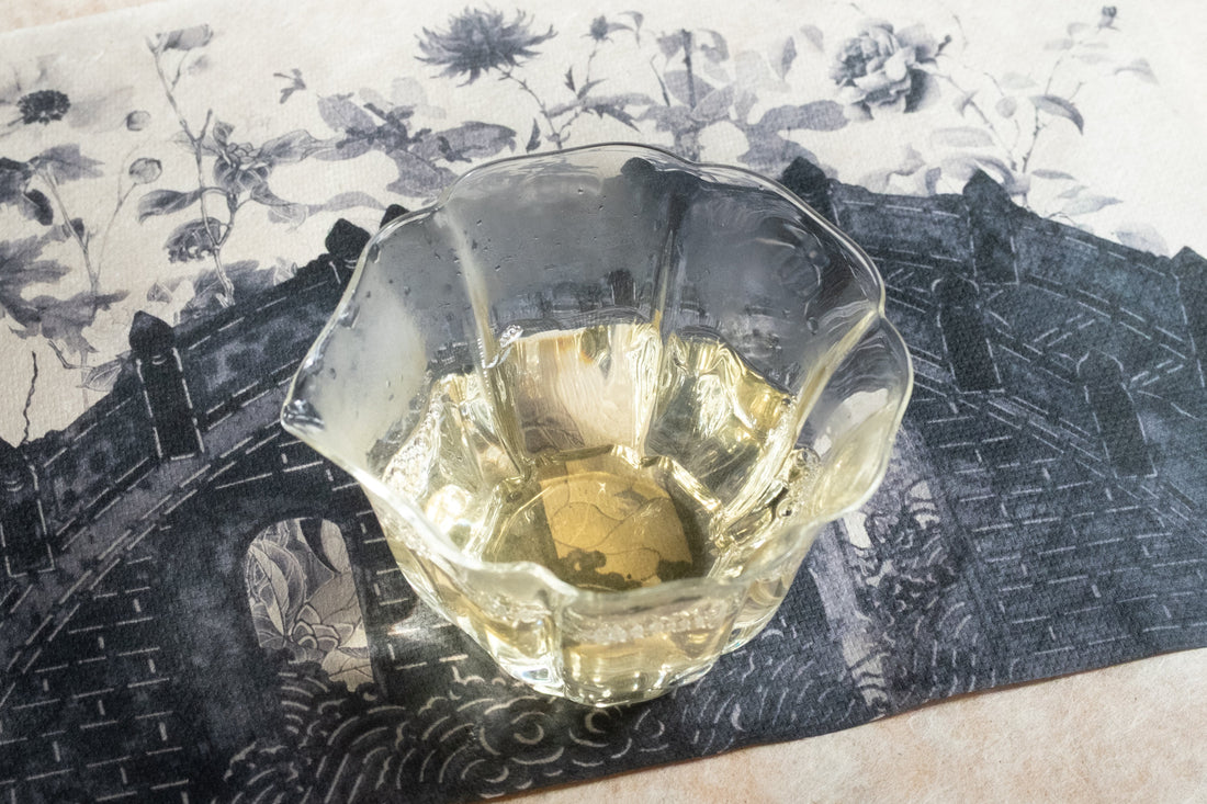 2025 Laobanzhang Sheng Pu'er, Selected Ancient Trees Stone - pressed cake - Eastern Leaves