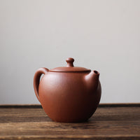 Jiyu 吉羽 - Yixing Teapot in Qingshuini purple clay