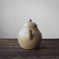 Suxin 素心 - Yixing Teapot in Benshan Lüni Green Clay