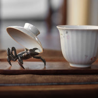 Crab - Teapet - Eastern Leaves