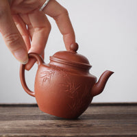 Gongdenghu 宫灯壶 - Yixing Teapot, Zhuni red clay - Eastern Leaves