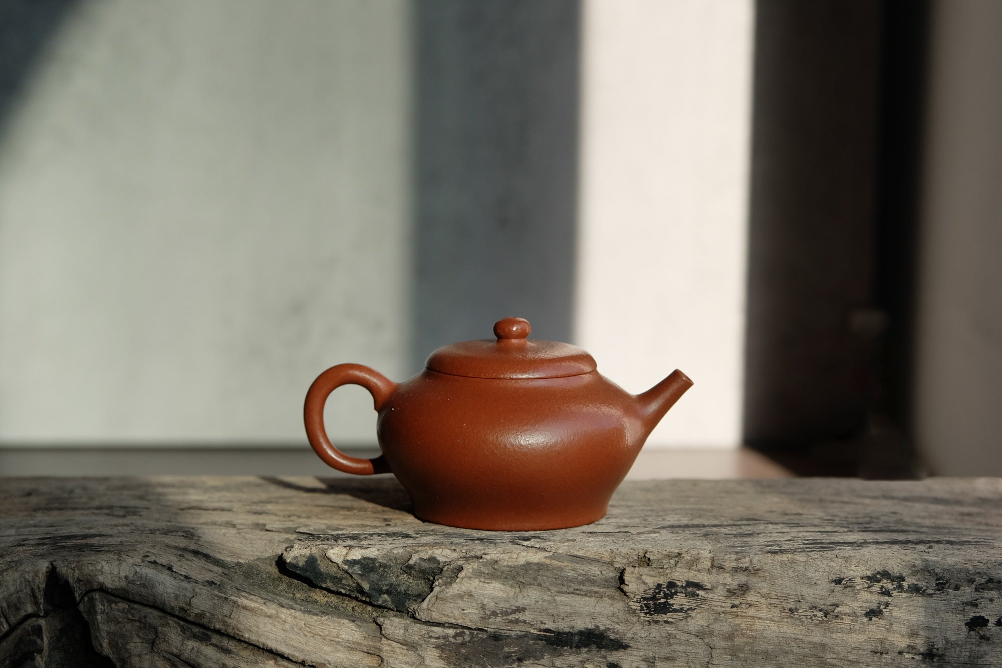 YU茶ページ Jigu 汲古 - Mini Yixing in Zhuni Red Clay – Eastern Leaves