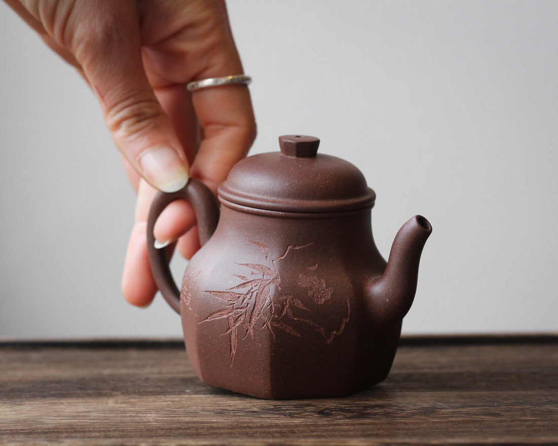Liu Fang Tian Di Fang Yuan 六方天地方圆 - Yixing teapot in Zini purple clay - Eastern Leaves