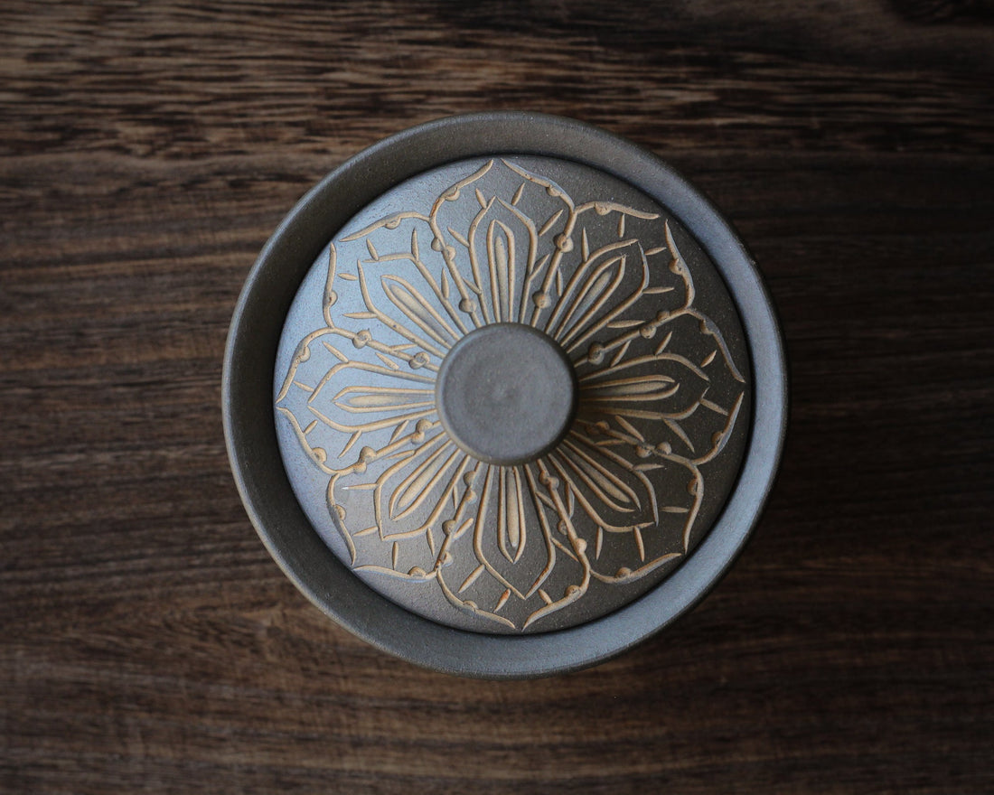 Lotus Shadow - 170 ml Dai Gaiwan - Eastern Leaves