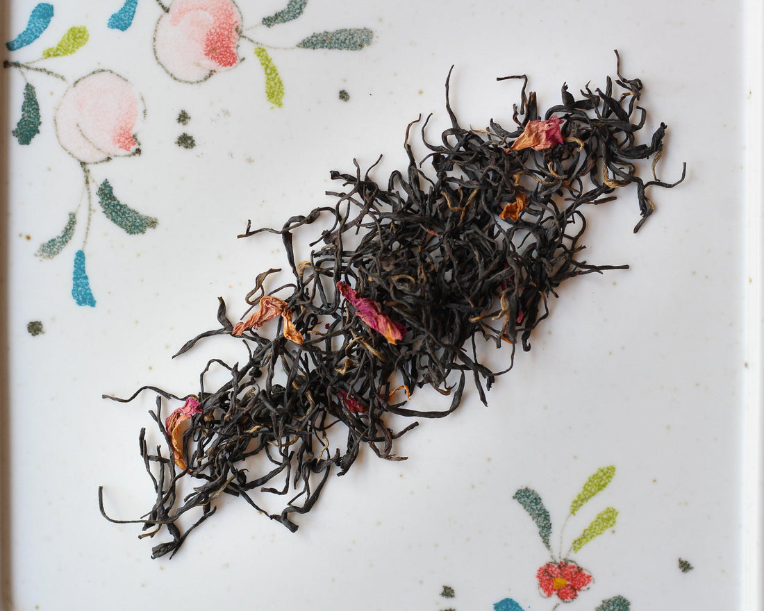 Rose Red Tea - 玫瑰红茶 - Eastern Leaves
