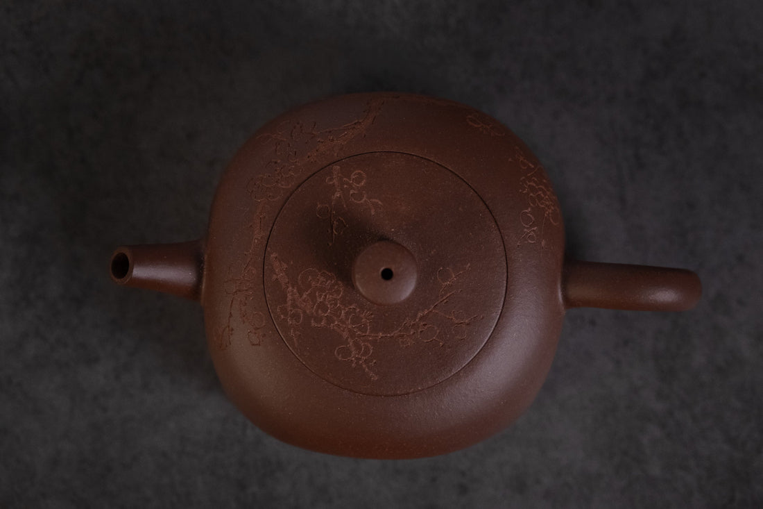 Tian Di Fang Yuan 天地方圆 - Yixing teapot in Zini purple clay - Eastern Leaves