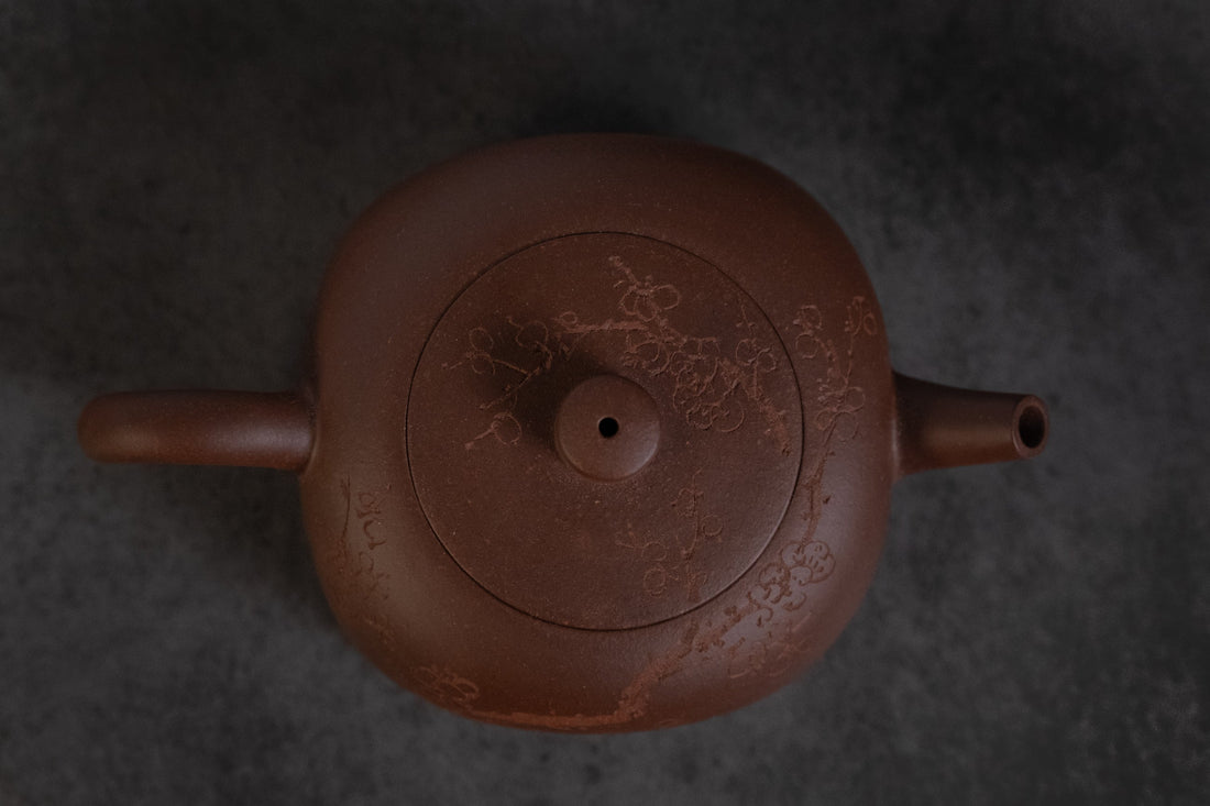 Tian Di Fang Yuan 天地方圆 - Yixing teapot in Zini purple clay - Eastern Leaves