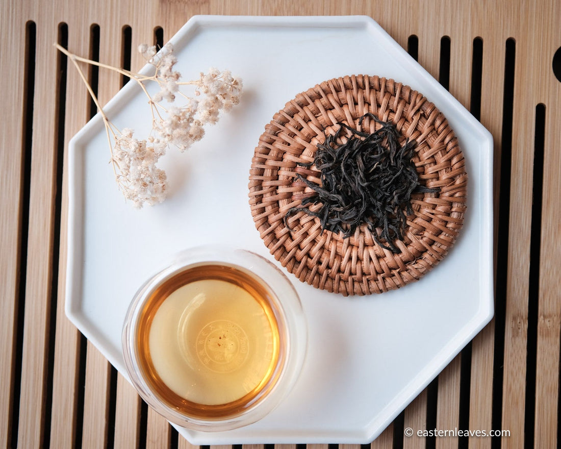 Jasmin red tea in loose leaf, from China, original scented, high quality, in glass cup teaware
