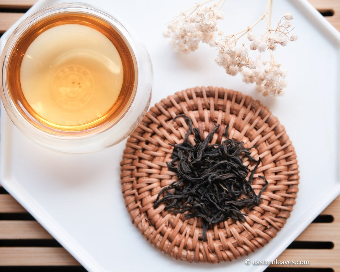 Jasmin red tea in loose leaf, from China, original scented, high quality, in glass cup teaware