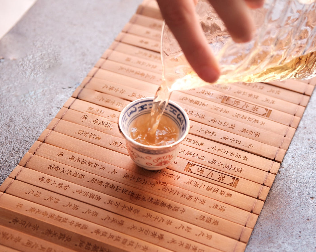 Aged white tea shoumei from China, 2012 loose leaf high quality Chinese tea for gonfucha