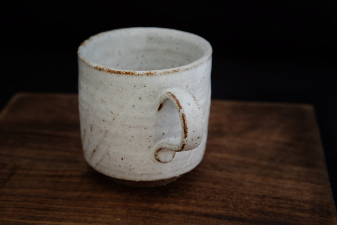 White Elephant - 250 ml Dai cup with handle - Eastern Leaves