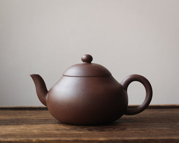 Bian Xishi 扁西施 - Yixing Teapot, purple clay
