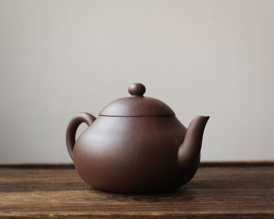 Bian Xishi 扁西施 - Yixing Teapot, purple clay