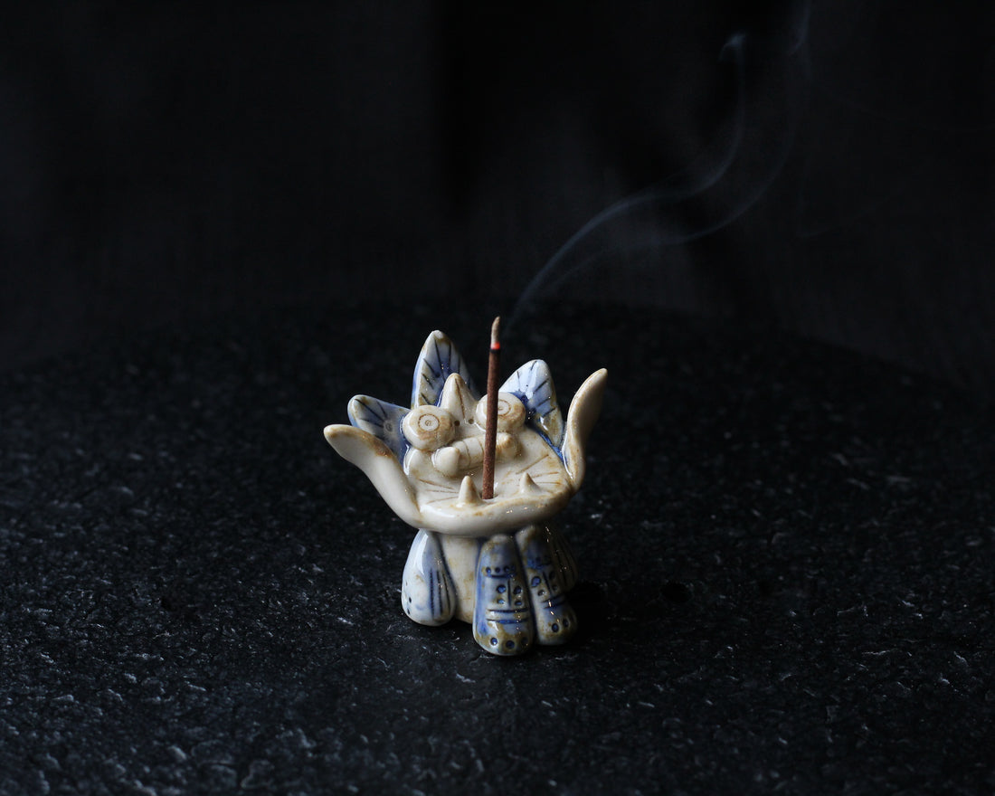 Chimera Wamao 瓦猫 - Incense holder