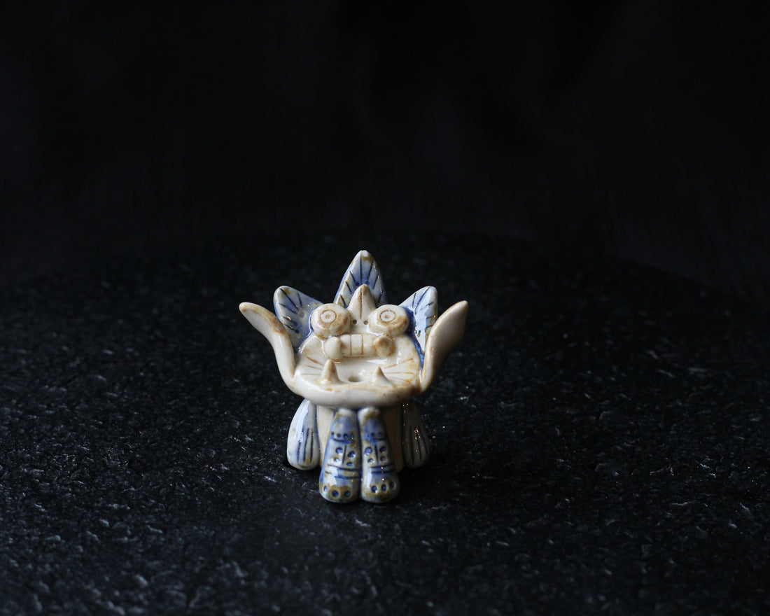 Chimera Wamao 瓦猫 - Incense holder
