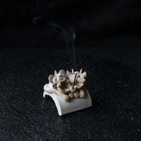 White brothers Wamao 瓦猫 - Incense holder