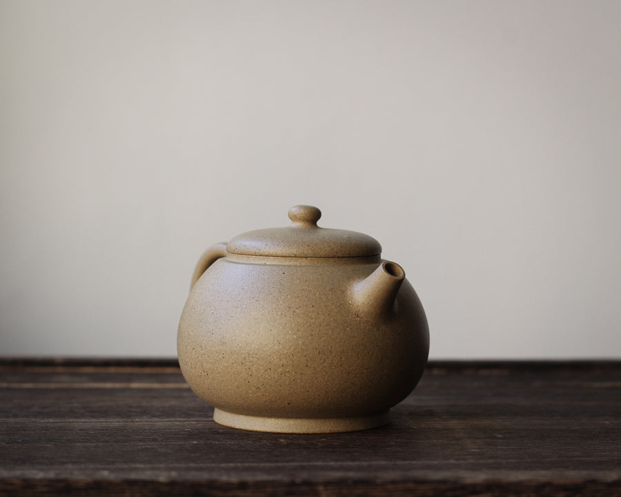 Longdan 龙蛋 - Yixing Teapot, Duanni yellow clay