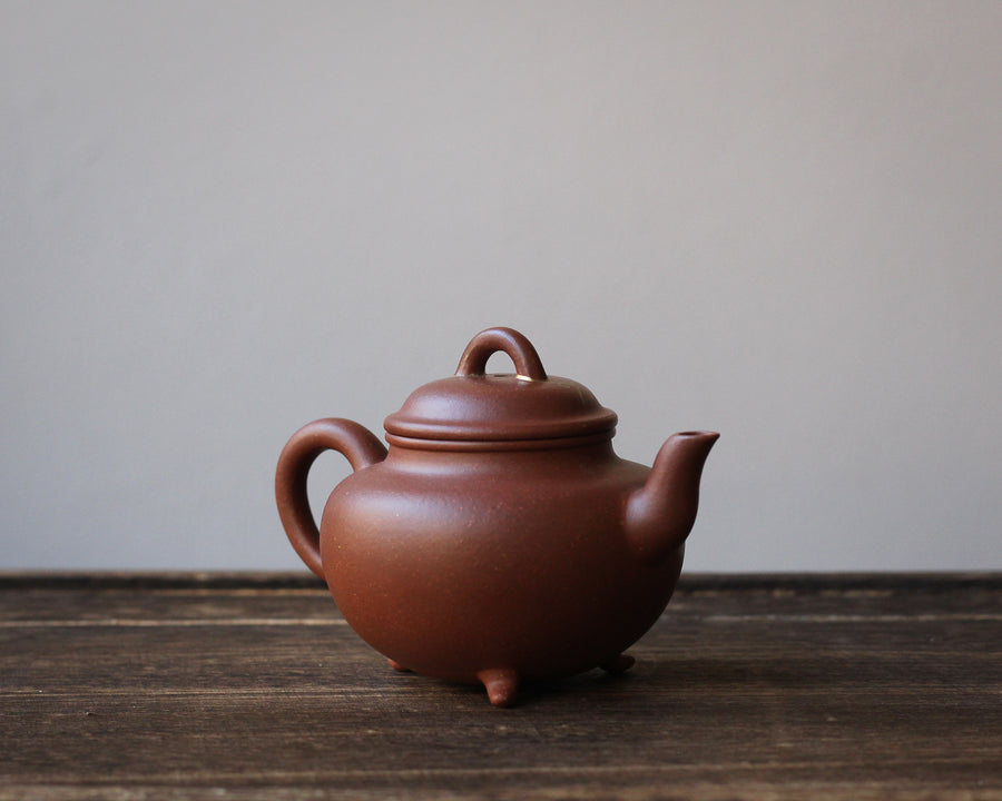 Tripod 三足水平 - Yixing Teapot, Qingshuini clay