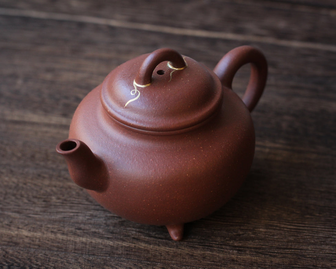Tripod 三足水平 - Yixing Teapot, Qingshuini clay