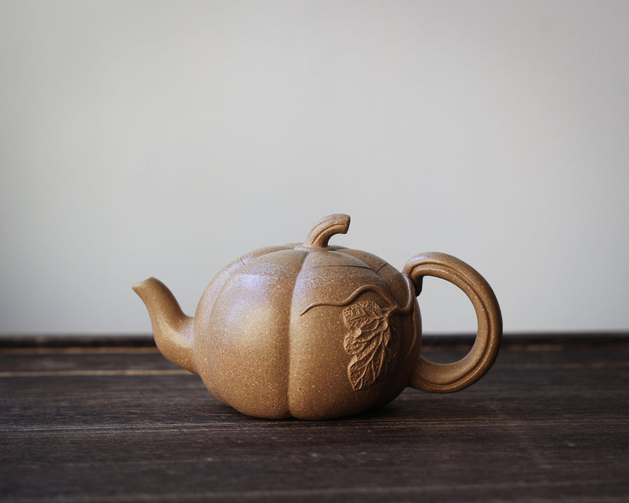 Pumpkin 南瓜 - Mini Yixing Teapot in Duanni yellow clay