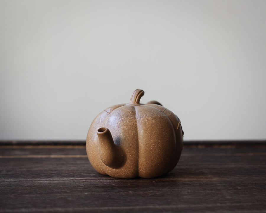 Pumpkin 南瓜 - Mini Yixing Teapot in Duanni yellow clay