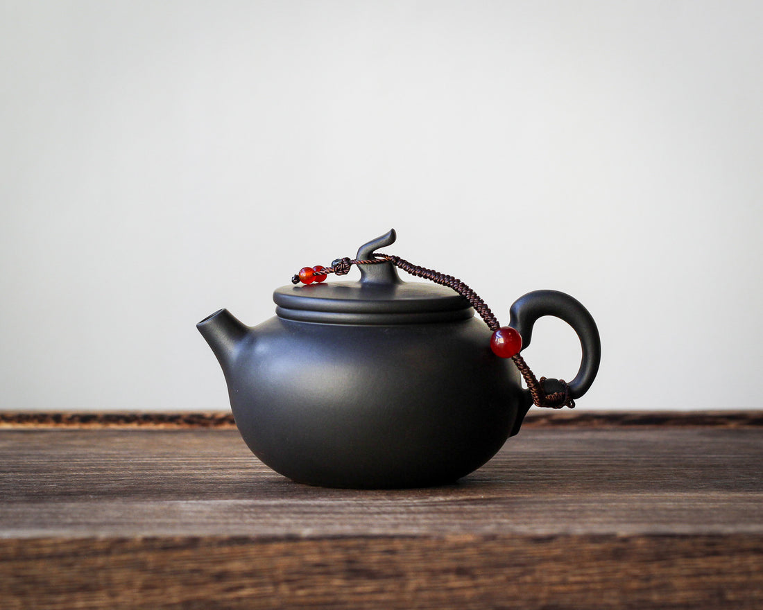 Jianshui Teapot - Red Sparrow 麻雀