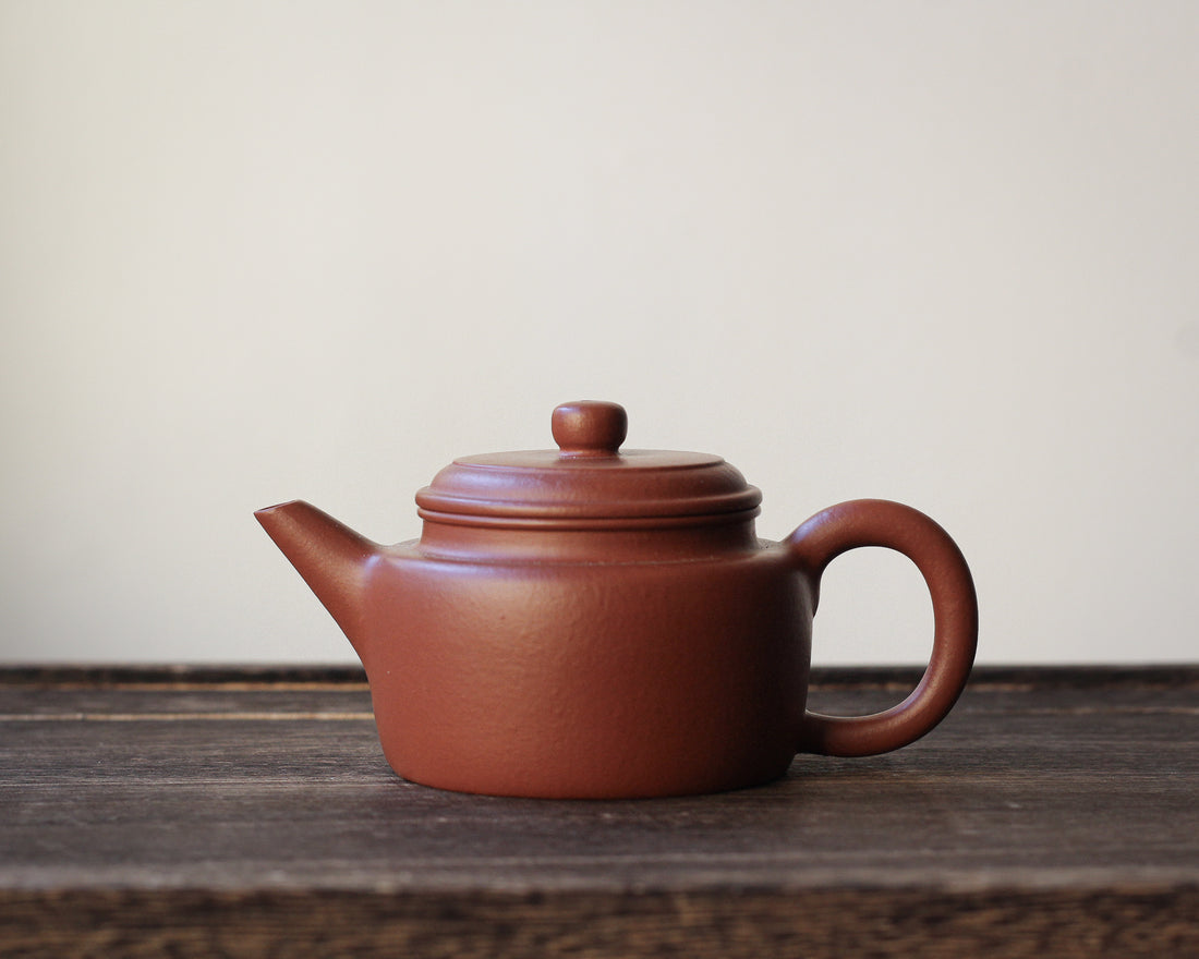 Dezhong 德钟 - Yixing Teapot, Zhuni Red Clay