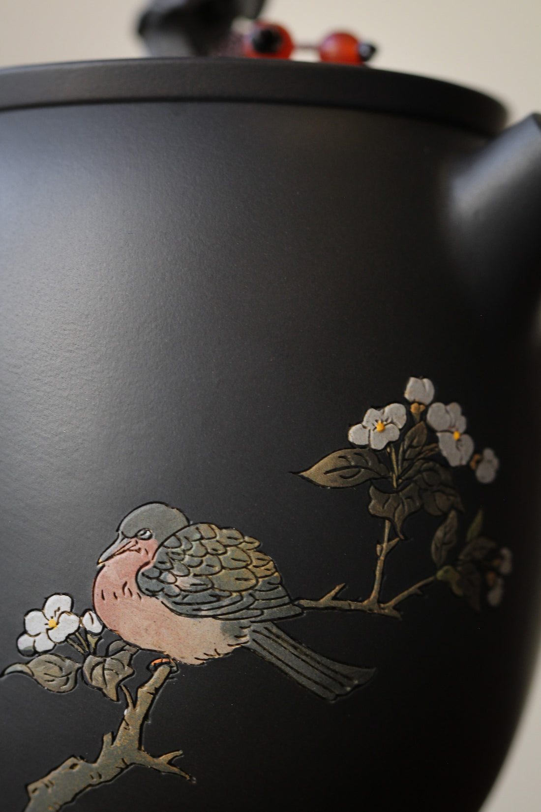 Jianshui Teapot - Robin and Cherry blossoms 知更鸟, 樱花