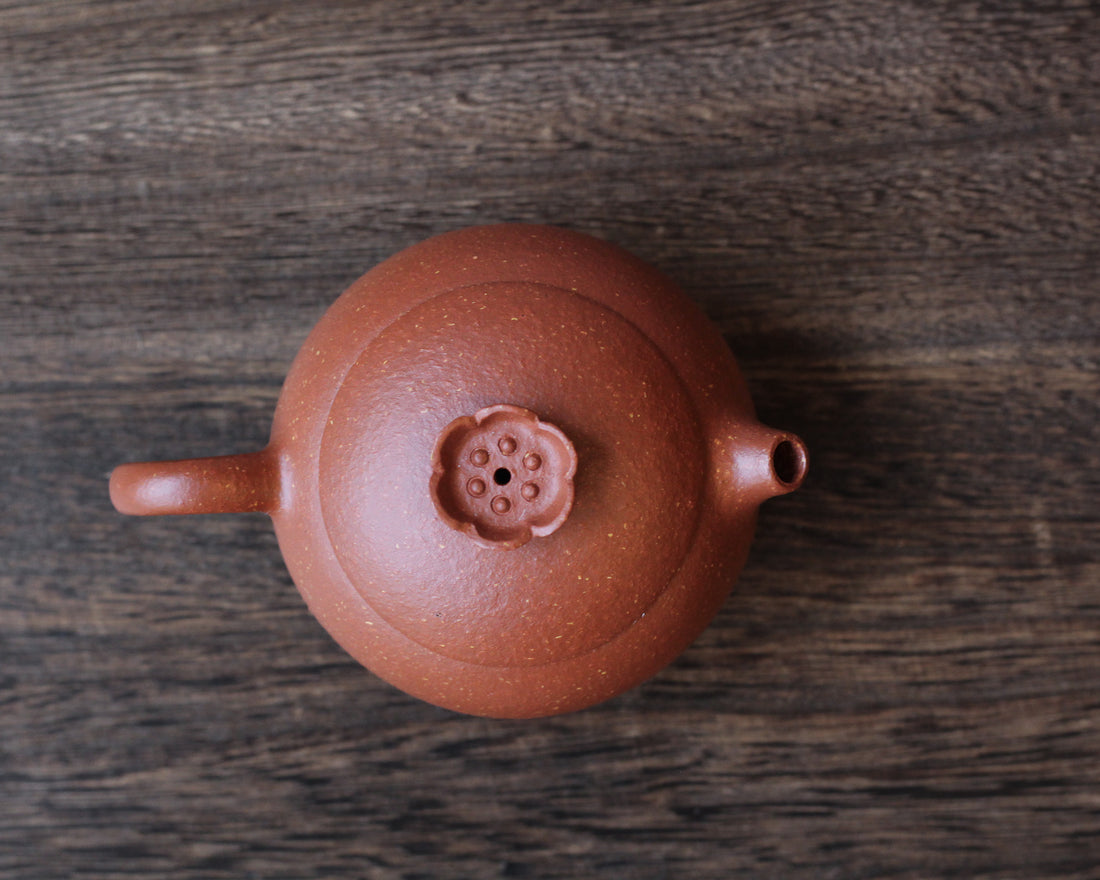 Shi Liu 石榴 - Teiera Yixing in argilla rossa Jiangponi