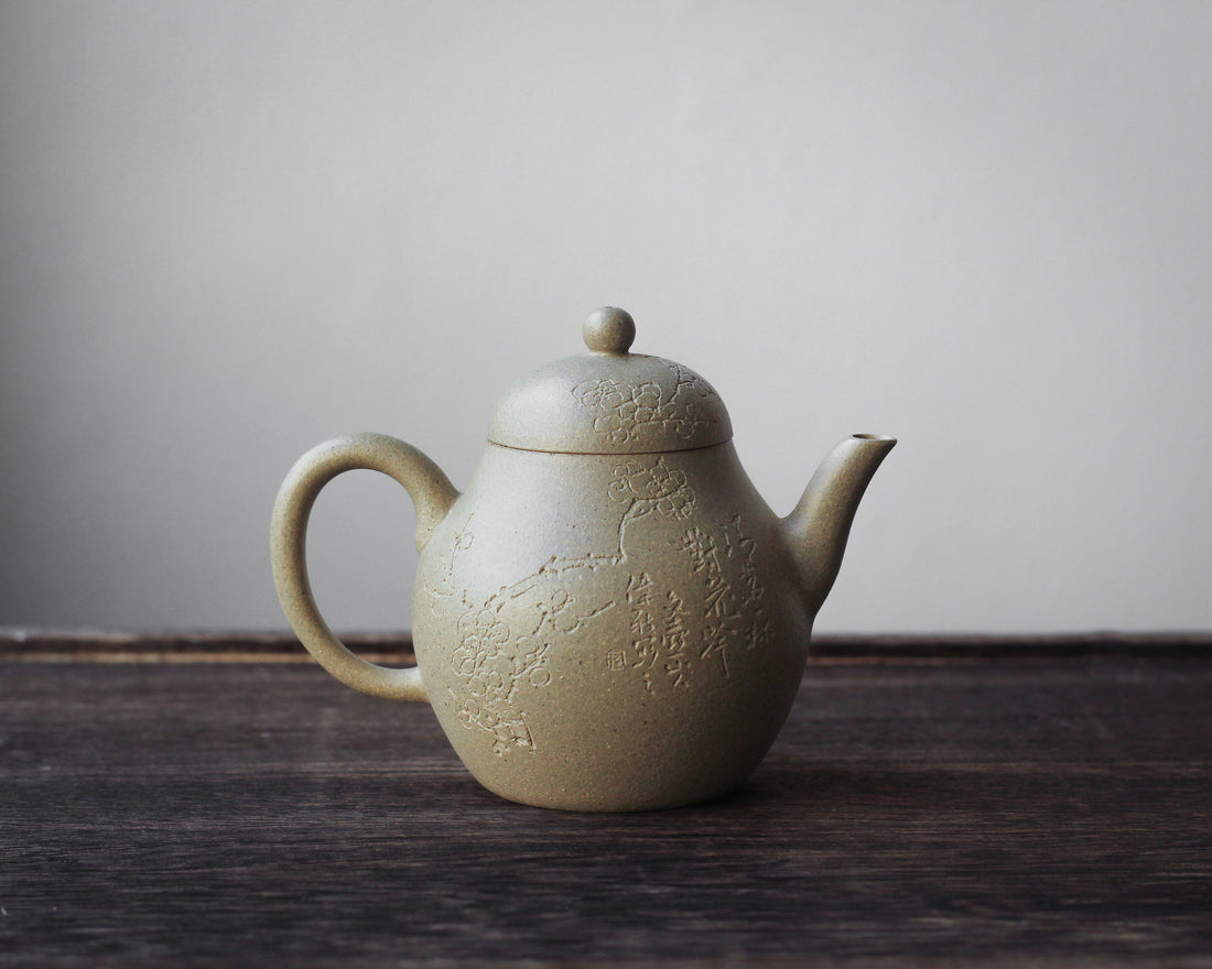 Suxin 素心 - Yixing Teapot in Benshan Lüni Green Clay
