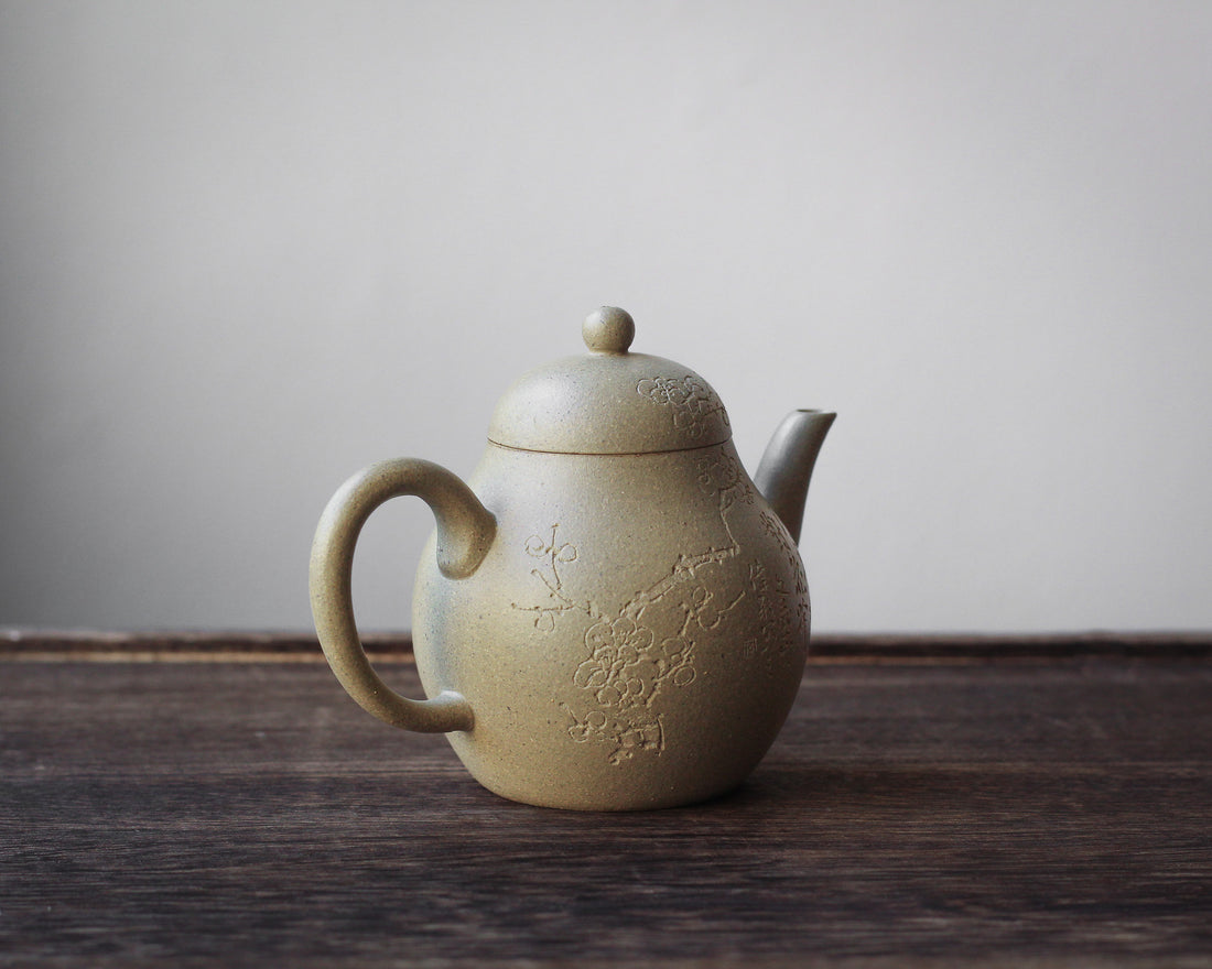 Suxin 素心 - Yixing Teapot in Benshan Lüni Green Clay