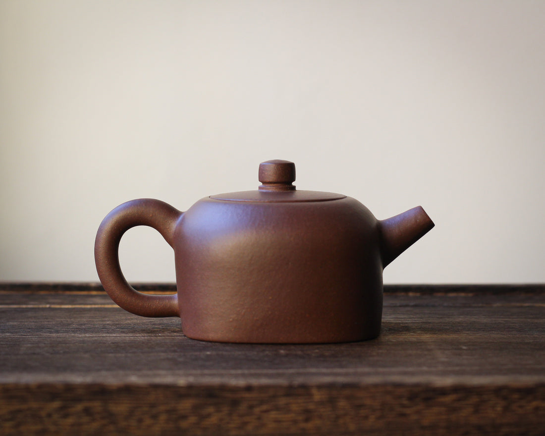 Small Tian Di Fang Yuan 天地方圆 - Yixing teapot, Zini purple clay