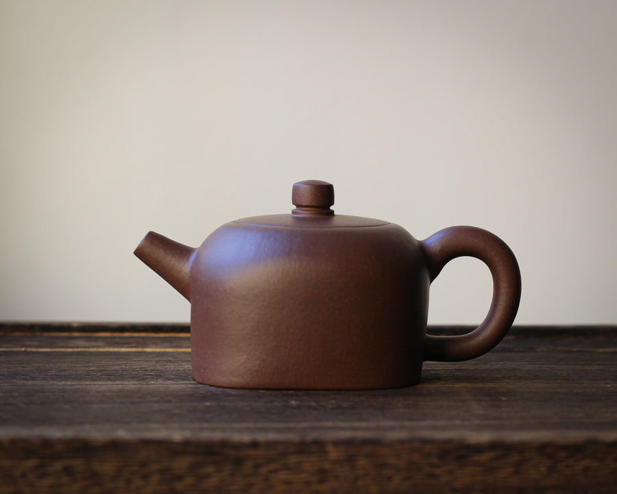 Small Tian Di Fang Yuan 天地方圆 - Yixing teapot, Zini purple clay