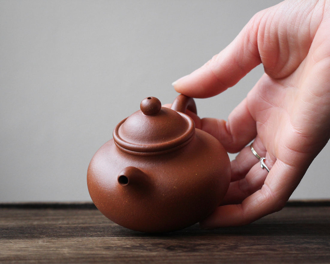 Lianzi 莲子 - Yixing teapot, Jiangponi red clay - Eastern Leaves