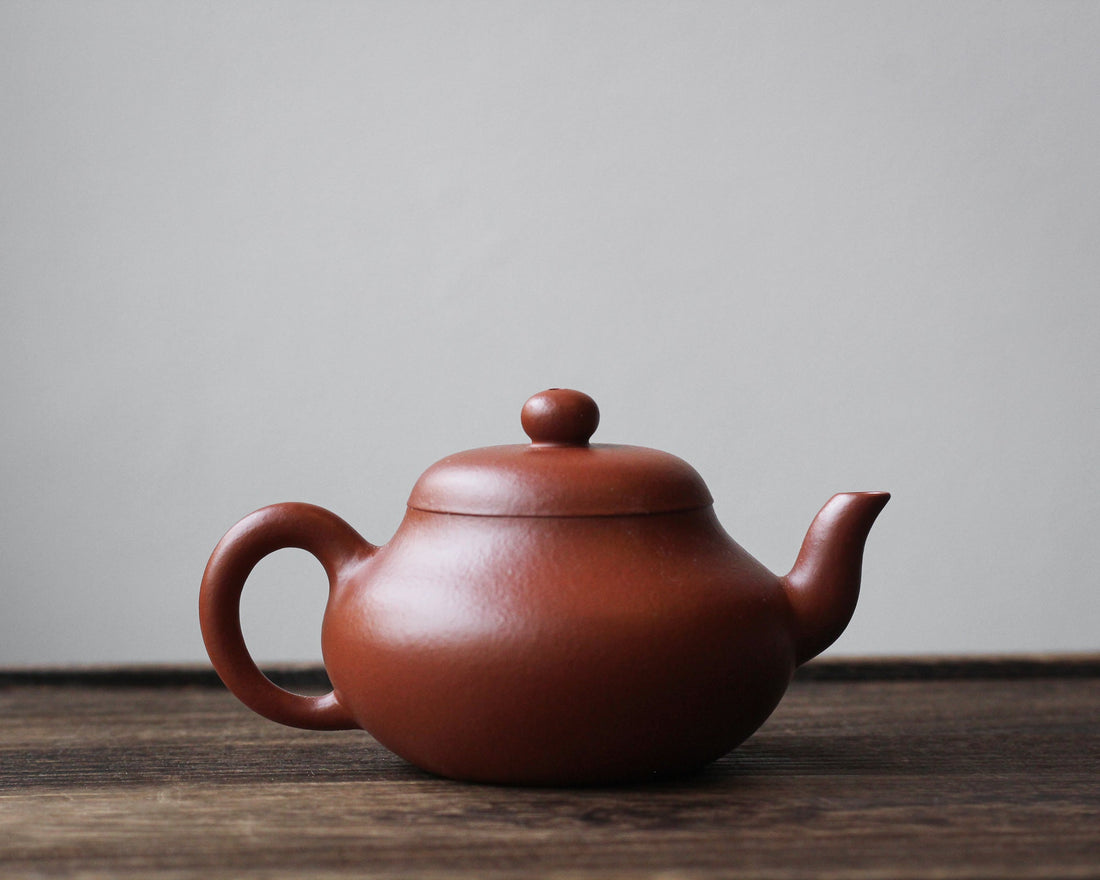 Lixing 梨形 - Yixing Teapot, Zhuni red clay - Eastern Leaves