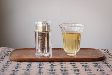 Pure agarwood flakes - Wood of Gods - Eastern Leaves