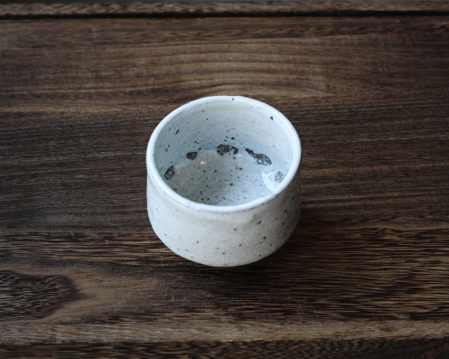 White Elephant - 100 ml Dai cup - Eastern Leaves