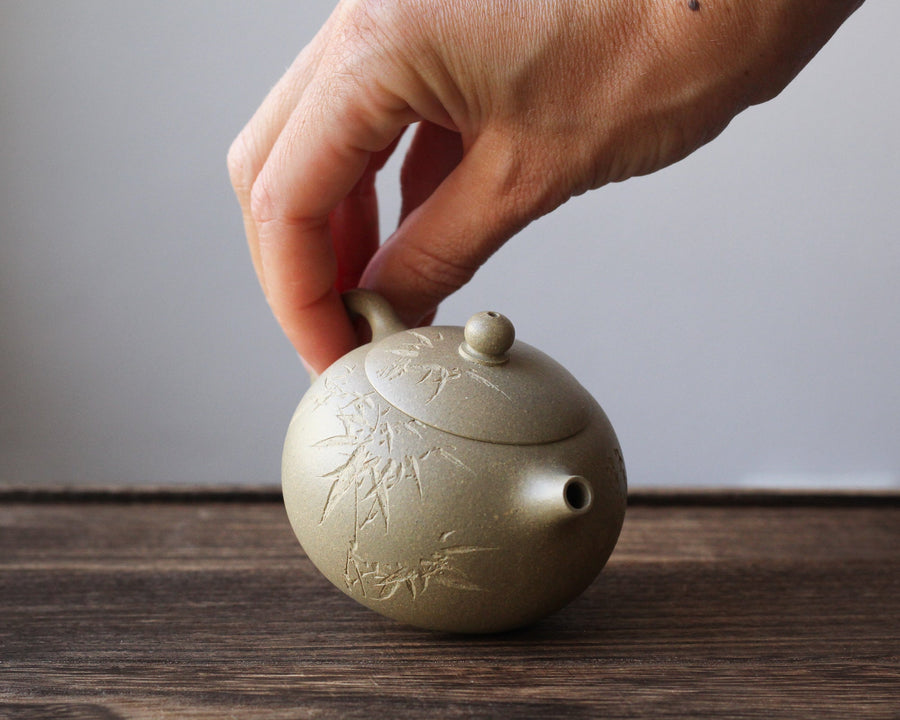 Xishi 西施 - Yixing Teapot in Benshan Luni green clay - Eastern Leaves