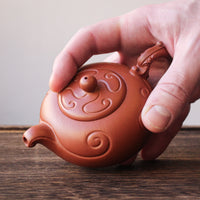Yu Long Ru Yi 鱼龙如意 - Yixing Teapot in Zhuni red clay - Eastern Leaves