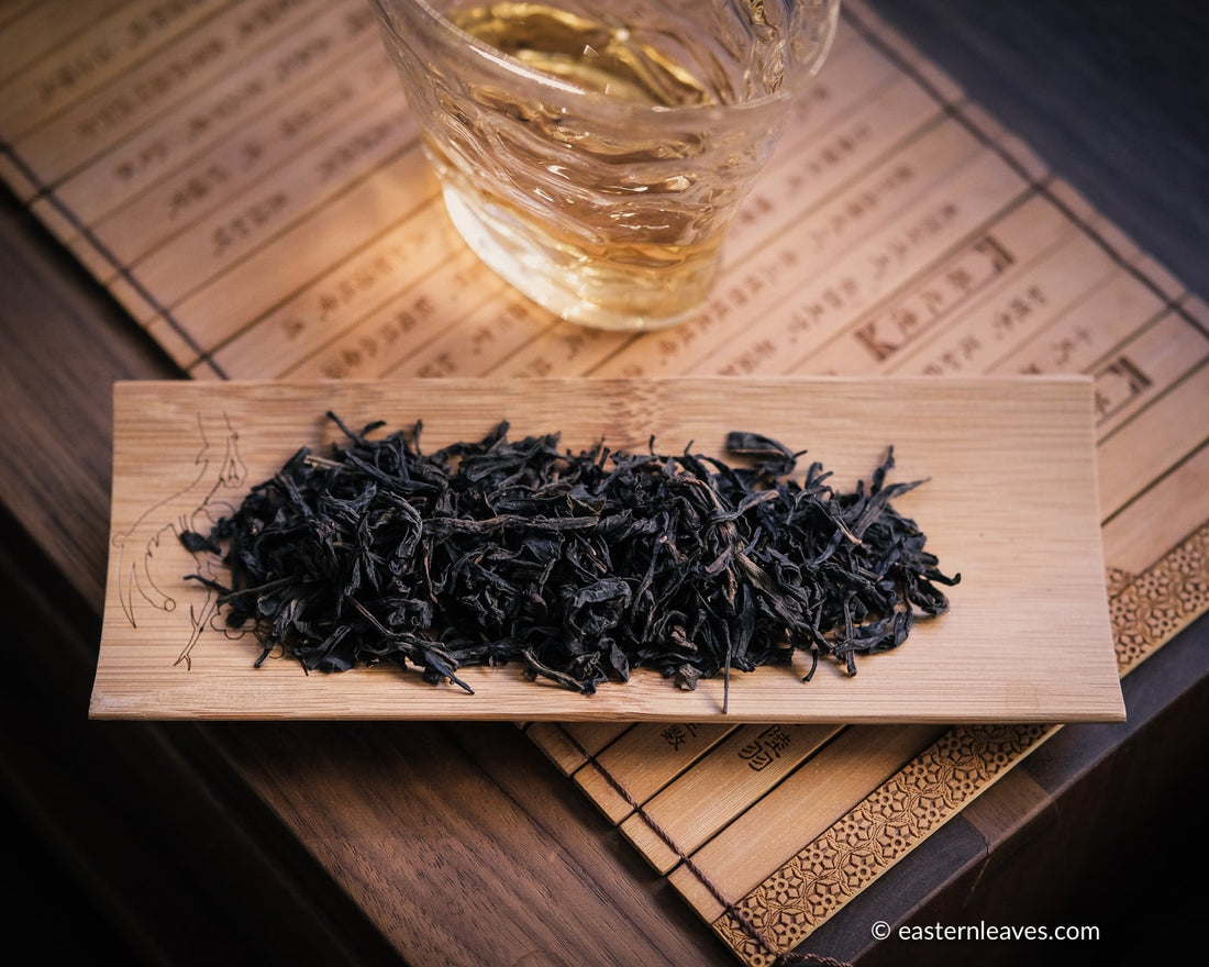 Dancong gardenia Huangzhixiang wulong tea from guangdong China, served in gongfucha teaware loose leaf high quality tea