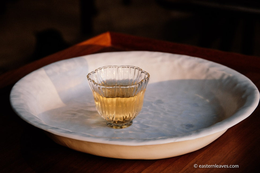 Dancong orchid milanxiang wulong premium tea from China farmer in Guangdong served in glass cup tea teaware 