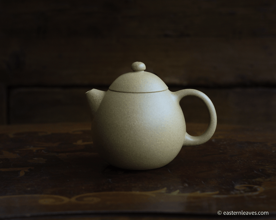 Longdan 龙蛋 - Yixing Teapot, Duanni - Eastern Leaves